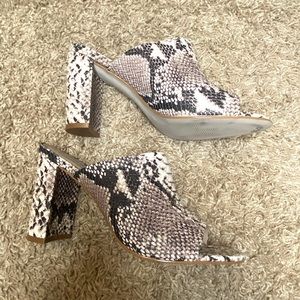 Steve Madden Snake Skin Heels 7.5 Gently warn
